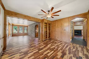 1301 W Viejo Dr, Friendswood, TX 77546 - Photo 9