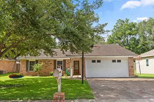 2208 Gontier Dr, Bay City, TX 77414 - Photo 1