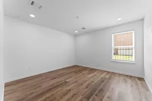 1507 N Durham Dr, Houston, TX 77008 - Photo 19