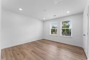 1507 N Durham Dr, Houston, TX 77008 - Photo 27