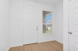 40723 Mostyn Lake Dr, Magnolia, TX 77354 - Photo 5