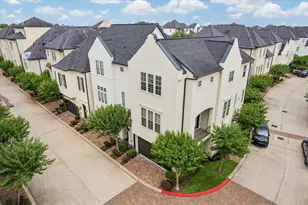 10904 Wrenwood Manor, Houston, TX 77043 - Photo 1