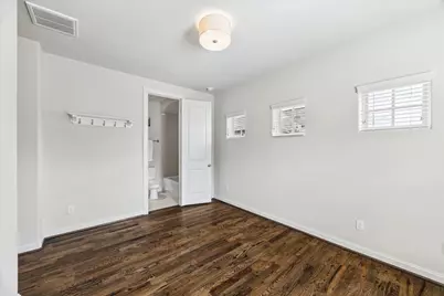 10904 Wrenwood Manor, Houston, TX 77043 - Photo 27