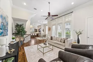 10904 Wrenwood Manor, Houston, TX 77043 - Photo 9