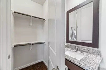 10904 Wrenwood Manor, Houston, TX 77043 - Photo 29