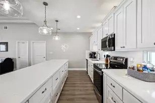 115 Ocean Shores Dr, Port Bolivar, TX 77650 - Photo 11