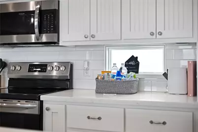 115 Ocean Shores Drive, Port Bolivar, TX 77650 - Photo 17