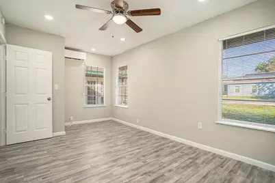 2701 3rd Avenue N, Texas City, TX 77590 - Photo 21