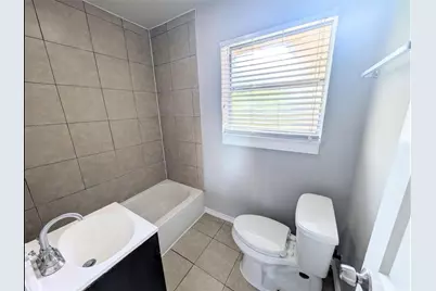 2819 Dragonwick Drive, Houston, TX 77045 - Photo 15