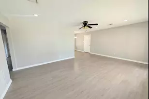2819 Dragonwick Dr, Houston, TX 77045 - Photo 3