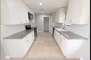 2819 Dragonwick Dr, Houston, TX 77045 - Photo 5