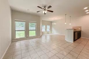 105 Camelot Pl Ct, Conroe, TX 77304 - Photo 1