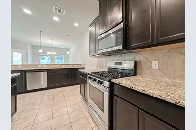 105 Camelot Place Court, Conroe, TX 77304 - Photo 5