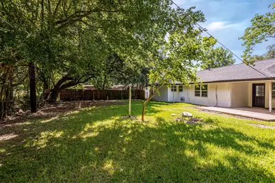 608 W Lobit Street, Baytown, TX 77520 - Photo 13