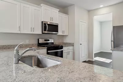 16414 Blossom Grove Drive, Conroe, TX 77303 - Photo 9