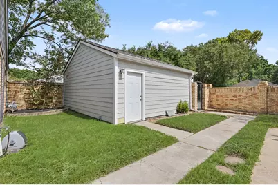 69 Wind Whisper Court, The Woodlands, TX 77380 - Photo 23