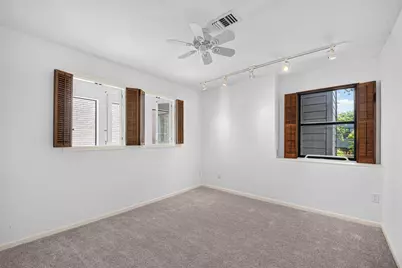 3621 Yupon Street, Houston, TX 77006 - Photo 15