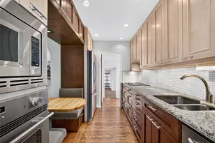 3621 Yupon St, Houston, TX 77006 - Photo 7