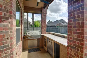 34 Canoe Bend Ct, The Woodlands, TX 77389 - Photo 9