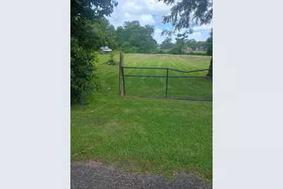 605 Branch Street, Wharton, TX 77488 - Photo 5