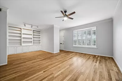 7507 Del Monte Drive, Houston, TX 77063 - Photo 15