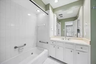 7507 Del Monte Dr, Houston, TX 77063 - Photo 13