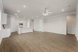 1901 Cindy Ct, Dickinson, TX 77539 - Photo 9