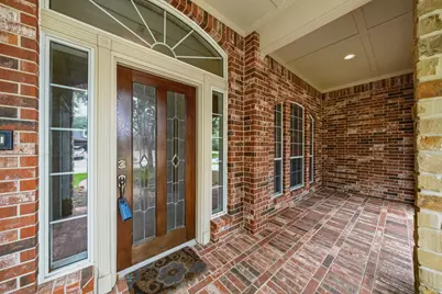 2107 Upland Shadows Drive, Sugar Land, TX 77479 - Photo 3