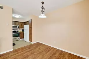 11002 Hammerly Blvd, Houston, TX 77043 - Photo 13