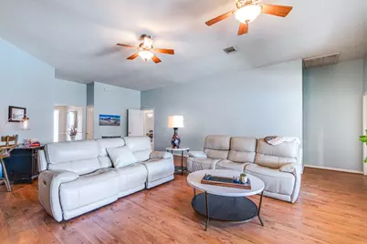 410 Scarlet Sage Drive, League City, TX 77573 - Photo 9