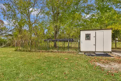 6012 Crosby Cedar Bayou Road, Baytown, TX 77521 - Photo 37