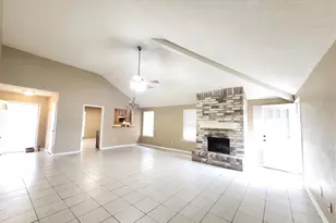 16026 Barbarossa Dr, Houston, TX 77083 - Photo 5