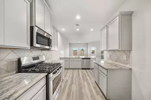 13326 Bald Eagle Ln, Houston, TX 77048 - Photo 3