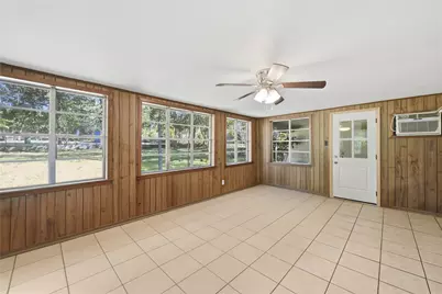 1703 S Day Street, Brenham, TX 77833 - Photo 25