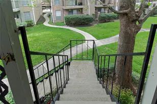 2800 Jeanetta St, Houston, TX 77063 - Photo 7