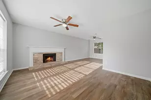 9639 Dapple Ln, Houston, TX 77065 - Photo 5