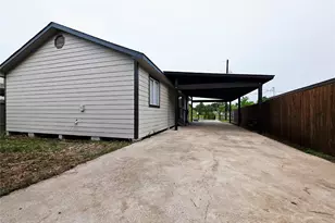 9713 Yuma St, Houston, TX 77029 - Photo 17