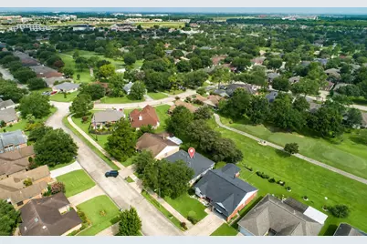2819 S Peach Hollow Circle, Pearland, TX 77584 - Photo 27