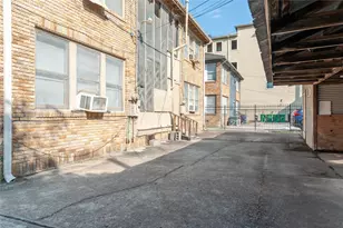 405 W Clay St, Houston, TX 77019 - Photo 19