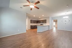 14015 Lake Cres Dr, Conroe, TX 77384 - Photo 11