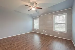 14015 Lake Cres Dr, Conroe, TX 77384 - Photo 9