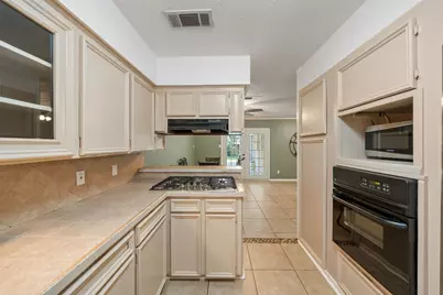 1616 Alta Vista Drive, Alvin, TX 77511 - Photo 11