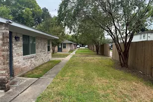 604 Wilson Rd, Humble, TX 77338 - Photo 19