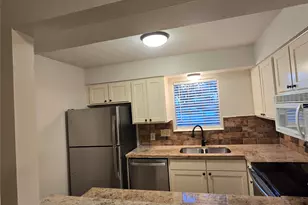 856 Wax Myrtle Ln, Houston, TX 77079 - Photo 9