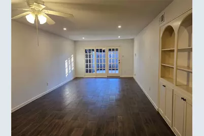 856 Wax Myrtle Lane, Houston, TX 77079 - Photo 3