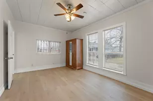1302 Ryon St, Houston, TX 77009 - Photo 29