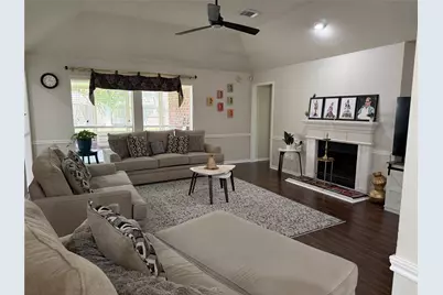 11807 McKinney Falls Court, Sugar Land, TX 77498 - Photo 7