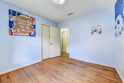 258 N Shanks Street, Clute, TX 77531 - Photo 19