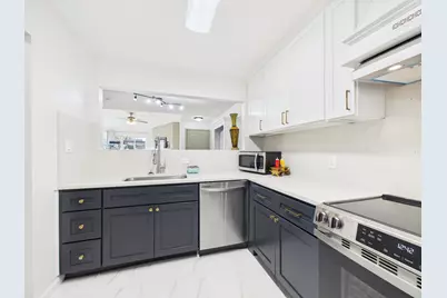 7836 Bateman Lane #7836, Houston, TX 77088 - Photo 13