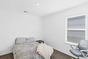 1317 Bison View Ln, Sealy, TX 77474 - Photo 7